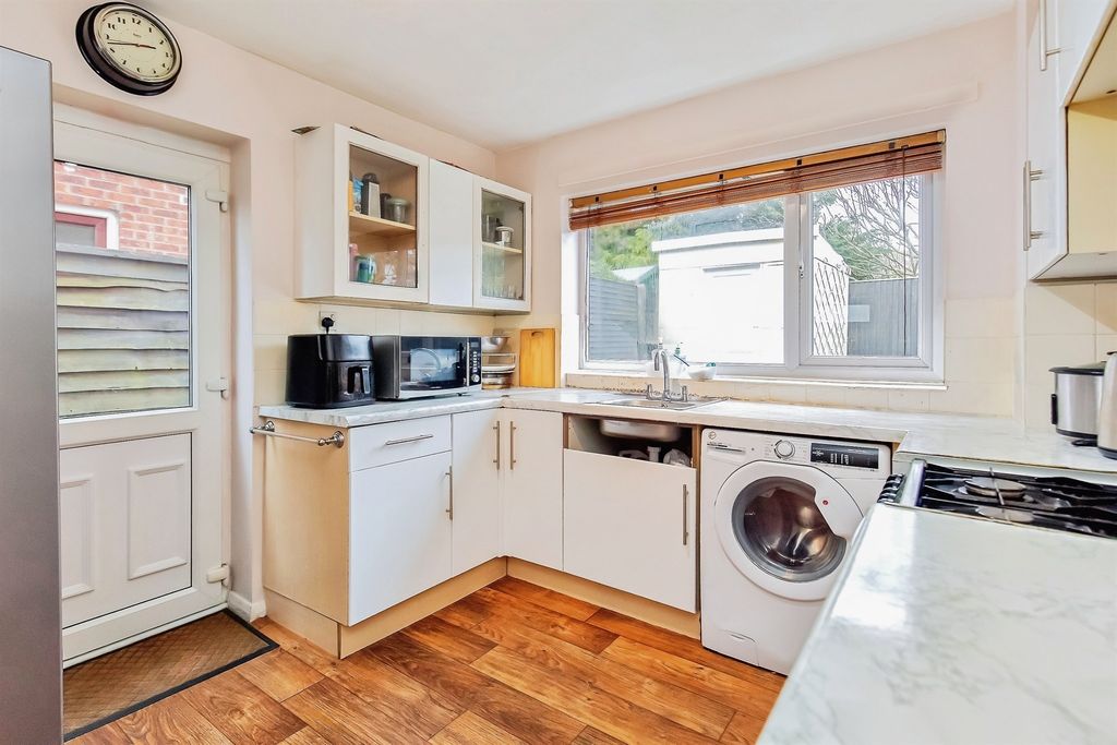 Additional image 6 of 3 bed semi-detached house for saleHarrod Drive, Market Harborough LE16