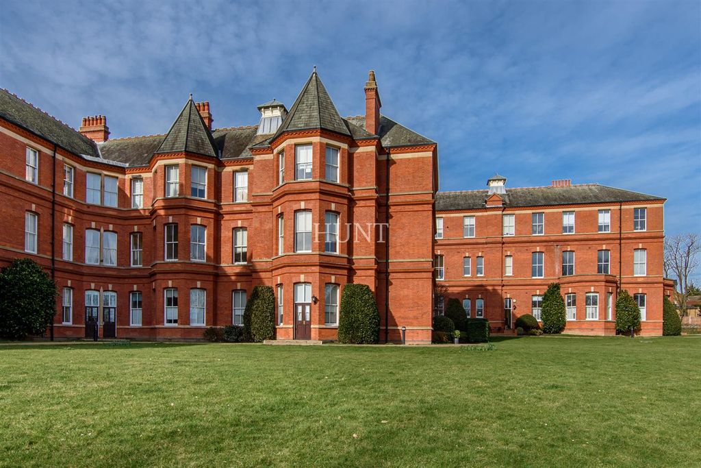 Additional image 28 of 4 bed flat for saleDevonshire House, Repton Park, Woodford Green IG8