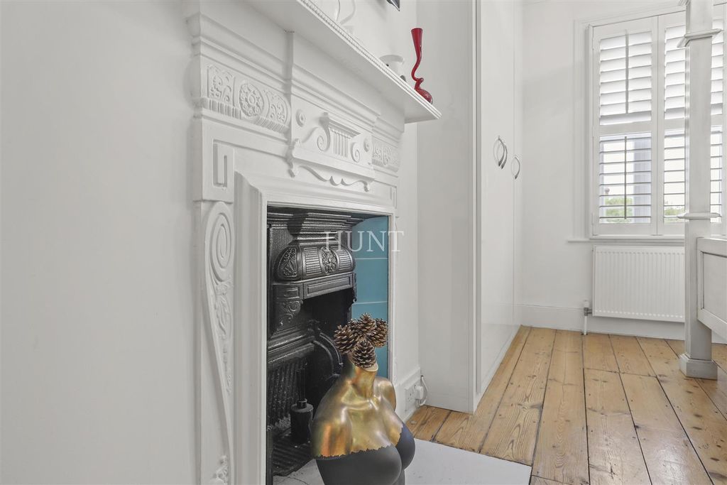 Additional image 17 of 5 bed terraced house for saleBroomhill Road, Woodford Green IG8
