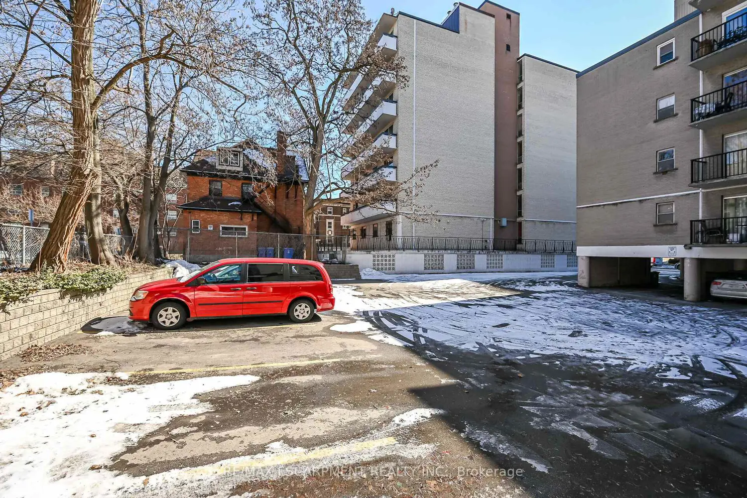 Additional image 20 of 40 Robinson Street 209