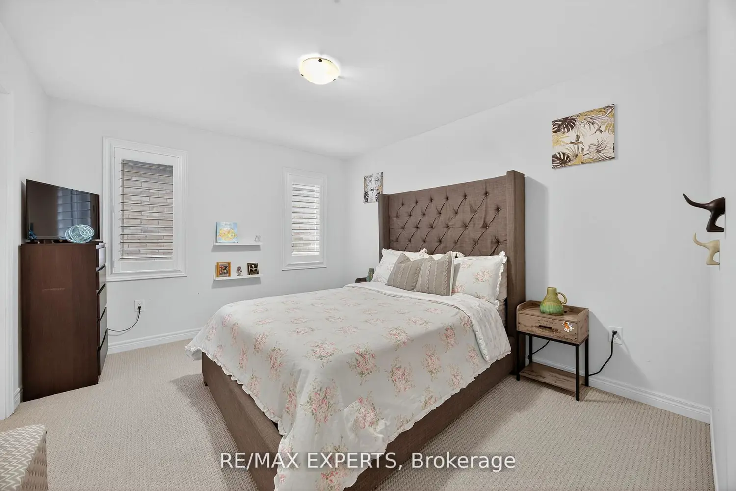 Additional image 16 of 66 Robb Thompson Road