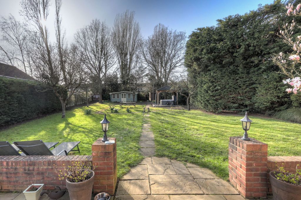Additional image 4 of 5 bed detached house for saleSwan Lane, Wickford SS11