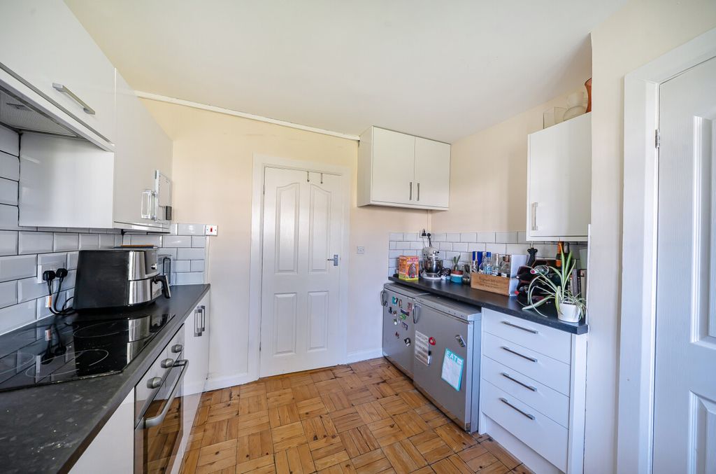 Additional image 5 of 2 bed flat for saleSilverdale Road, Banister Park, Southampton, Hampshire SO15