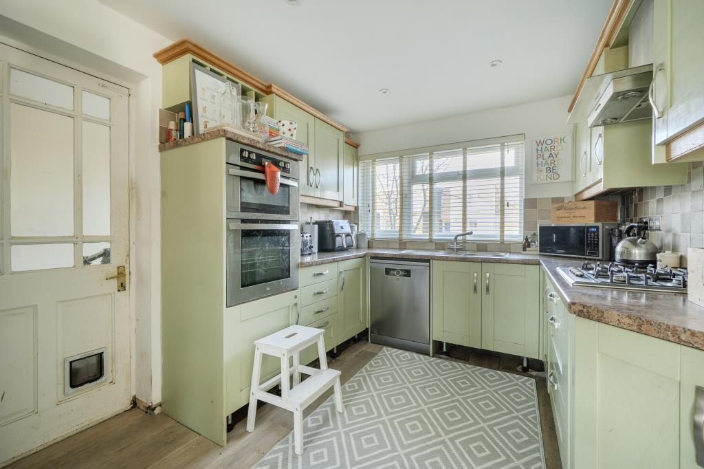Additional image 3 of 3 bed detached house for salePlane Tree Way, Woodstock OX20