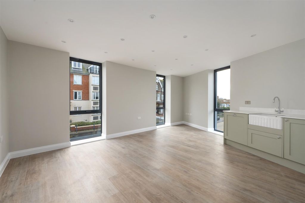 Additional image 3 of 2 bed flat for saleBeach Walk, Whitstable CT5