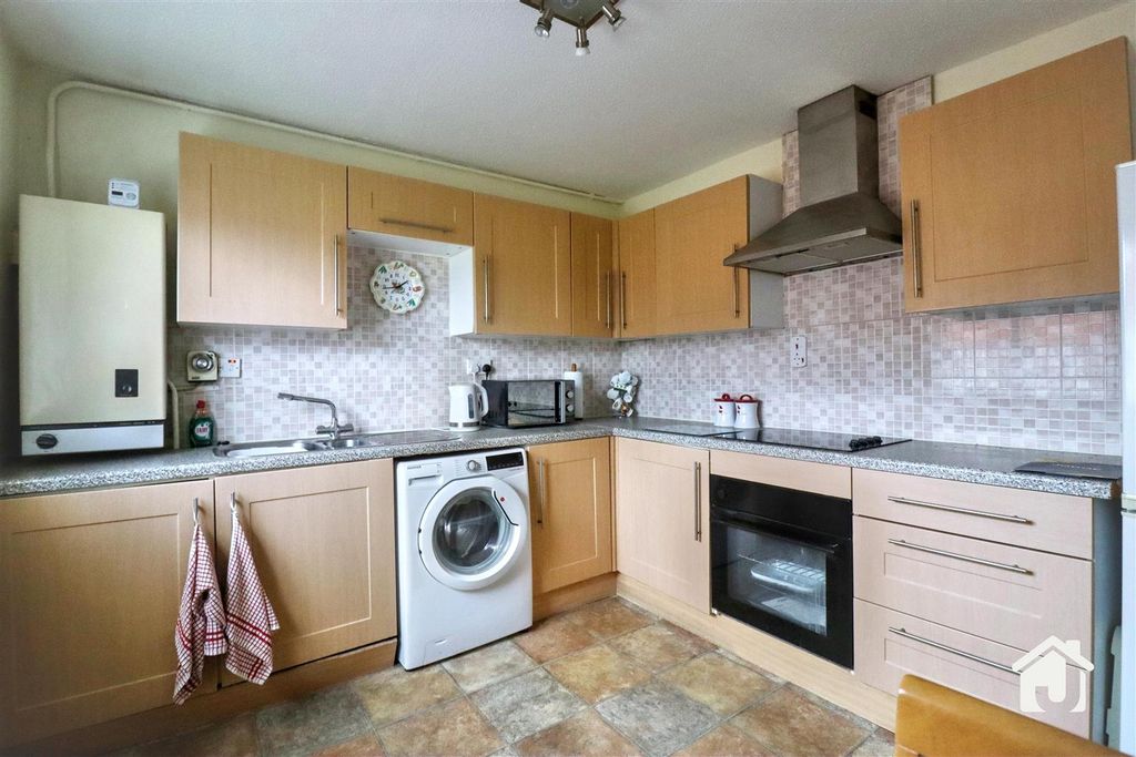 Additional image 3 of 3 bed flat for saleCross Lane, Mountsorrel, Loughborough LE12