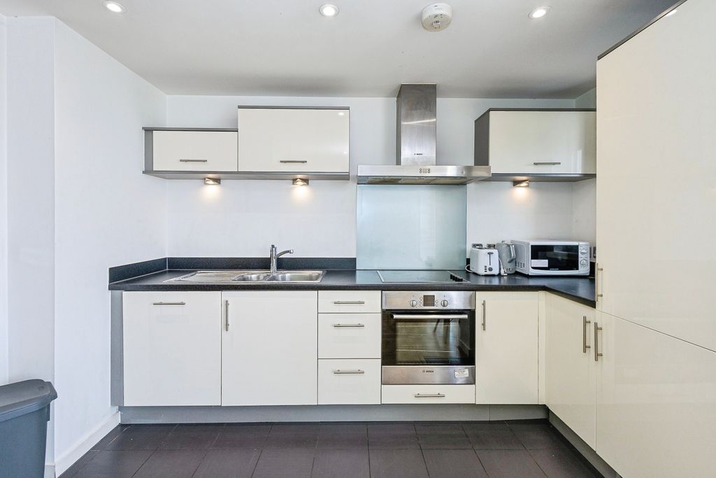 Additional image 7 of 2 bed flat for saleHamburg House, Portsmouth PO1