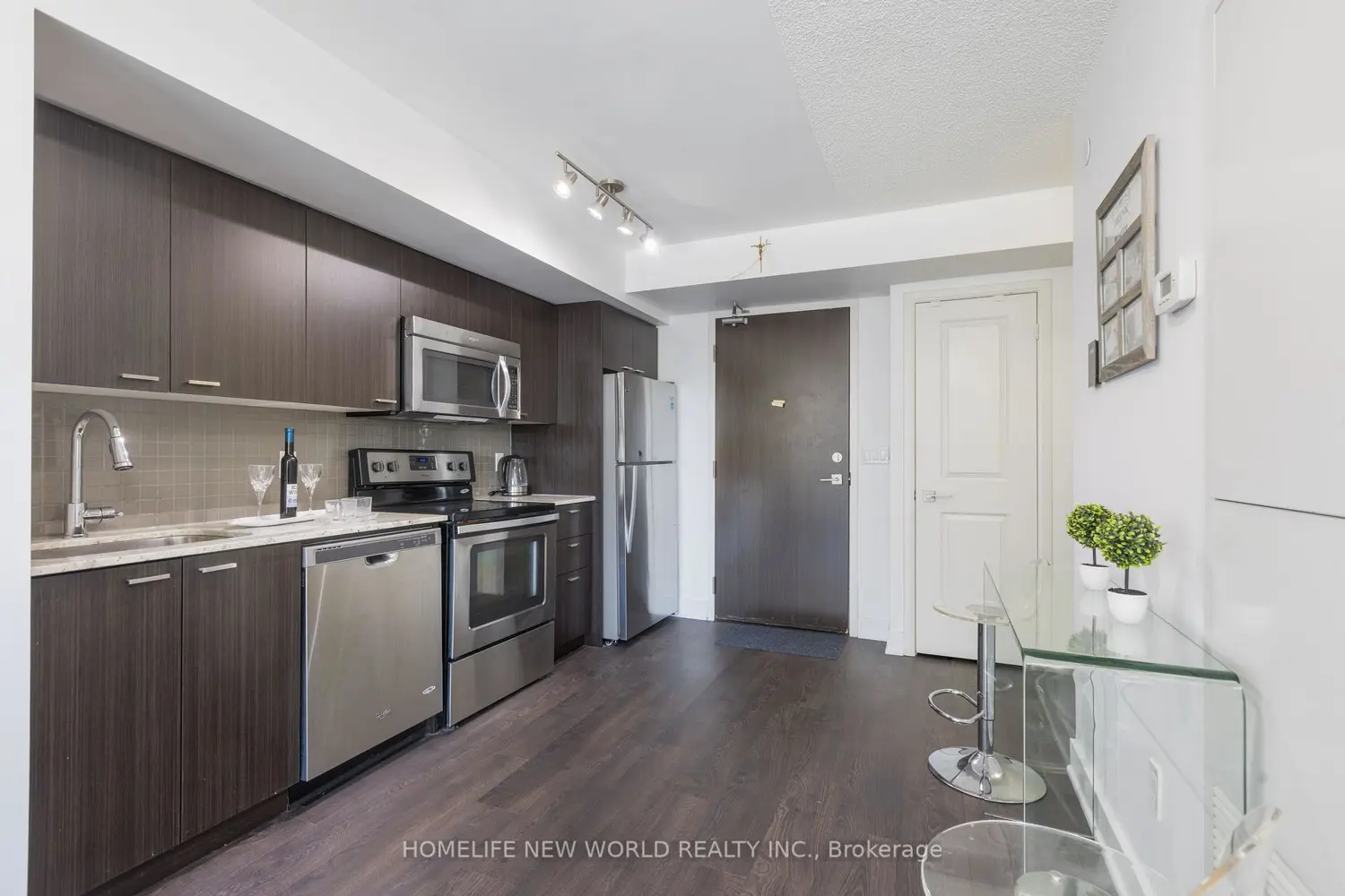 Additional image 5 of 88 Sheppard Avenue 801