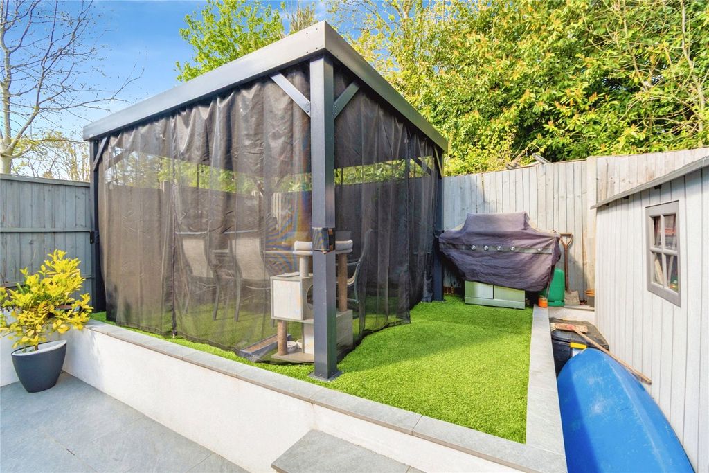 Additional image 30 of 3 bed semi-detached house for saleOsborne Road South, Southampton, Hampshire SO17