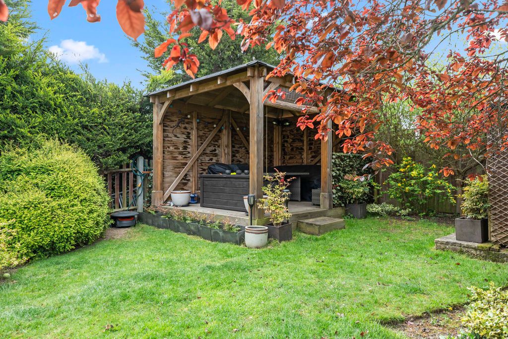 Additional image 16 of 4 bed semi-detached house for saleThe Manor Drive, Worcester Park KT4