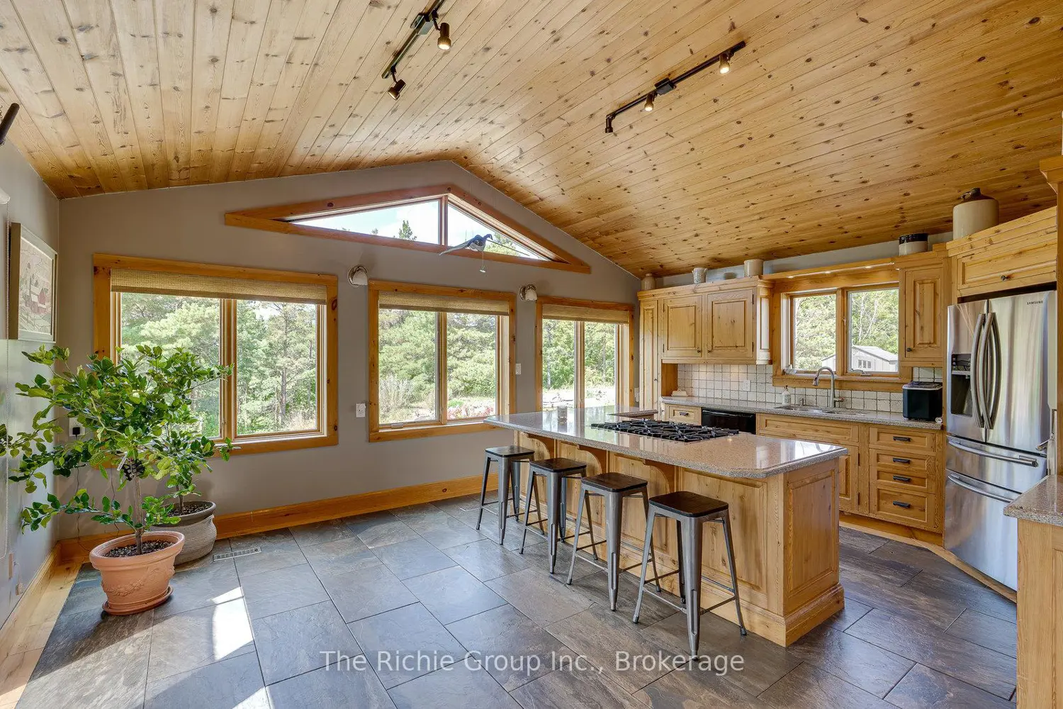 Additional image 5 of 954461 7Th Line Ehs Road