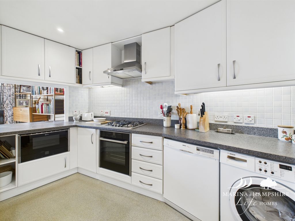 Additional image 10 of 2 bed flat for salePort Way, Port Solent, Portsmouth PO6