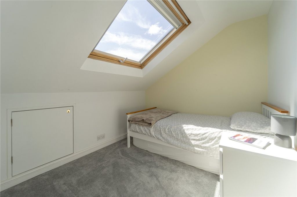 Additional image 18 of 5 bed semi-detached house for saleCharlton Road, Southampton, Hampshire SO15