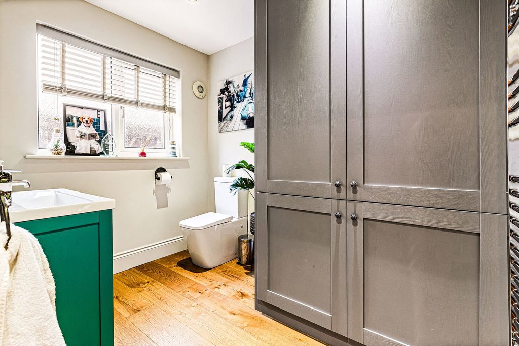 Additional image 10 of 4 bed detached house for saleAvenue Road, Queniborough, Leicester LE7