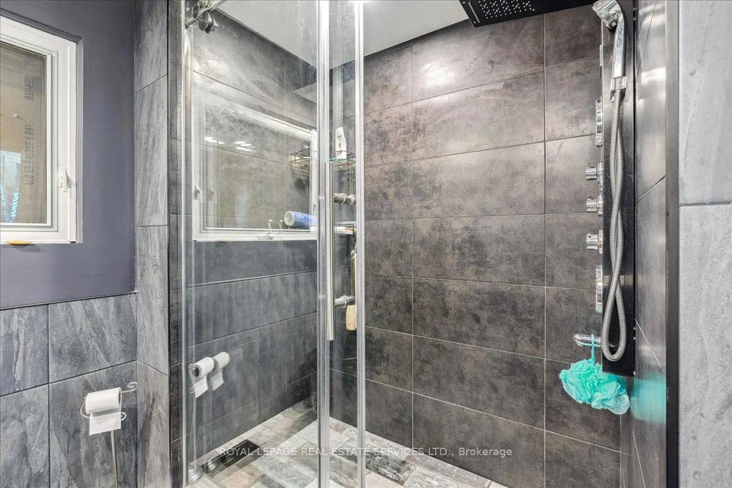 Additional image 6 of 1099 Burnhamthorpe Road