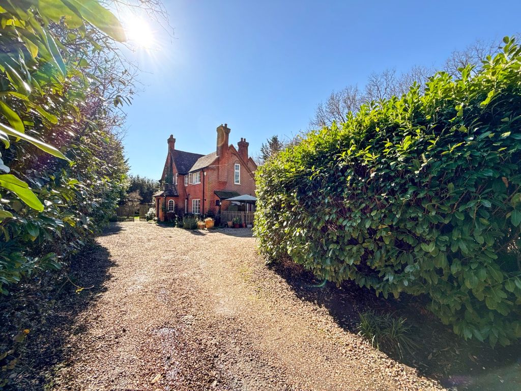 Additional image 6 of 5 bed detached house for saleChandlers Lane, Yateley, Hampshire GU46