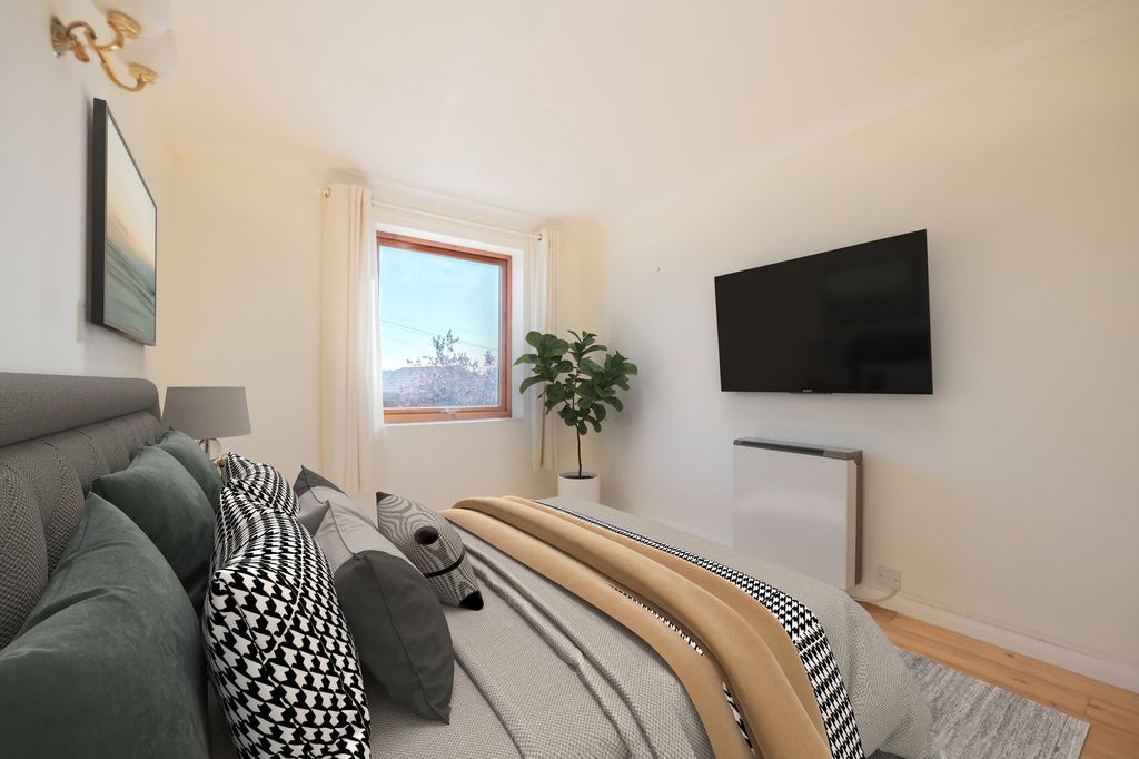 Additional image 2 of 1 bed flat for saleShaftesbury Avenue, Highfield, Southampton SO17