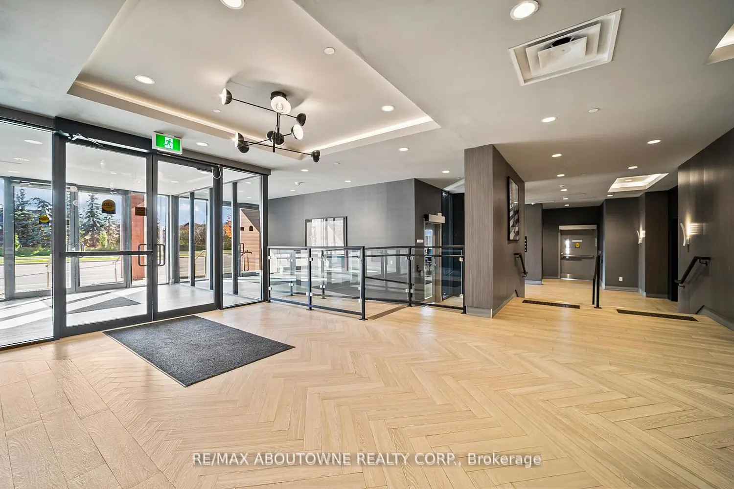 Additional image 14 of 95 Dundas Street 004