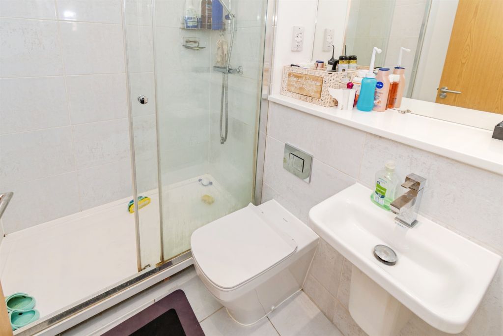 Additional image 10 of 2 bed flat for saleMeridian Way, Southampton SO14