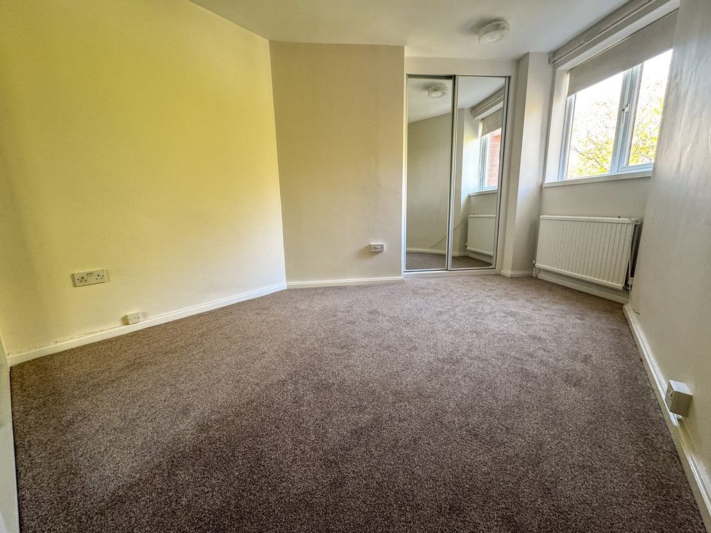 Additional image 9 of 2 bed flat for saleAllenview Road, Wimborne BH21