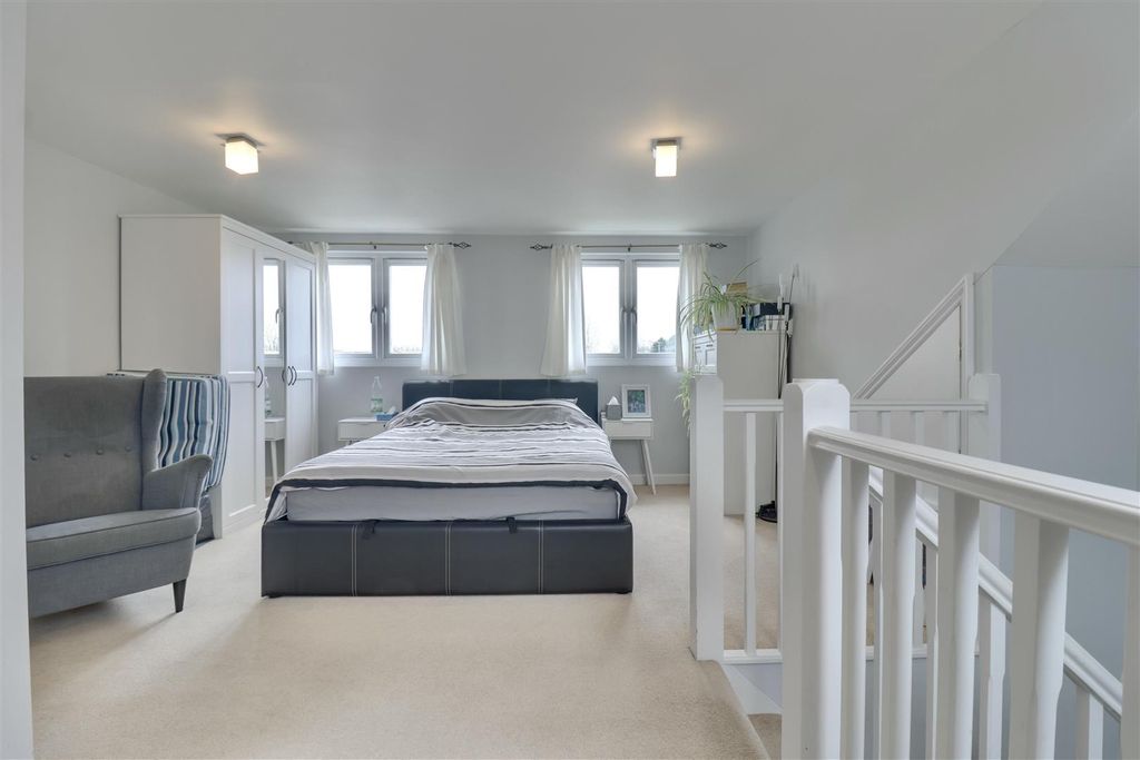 Additional image 9 of 4 bed terraced house for saleLangstone Road, Portsmouth PO3