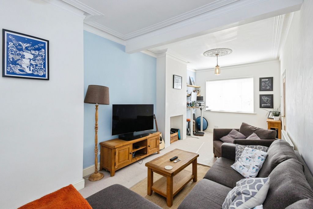 Additional image 2 of 3 bed terraced house for saleNew Road, Portsmouth PO2