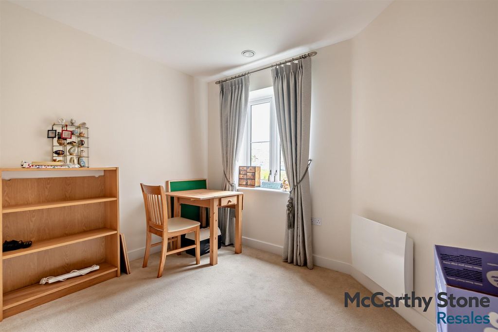 Additional image 10 of 2 bed flat for saleHampton Place, Hampton Close, Shirley, Southampton SO15
