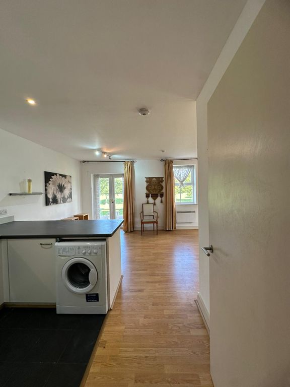 Additional image 14 of 2 bed flat for saleBeaumont Drive, Worcester Park KT4