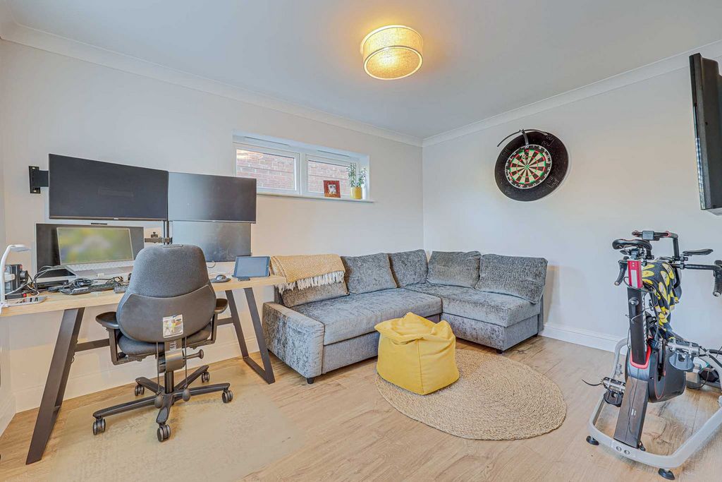 Additional image 16 of 4 bed detached house for saleCharters Court, Wickford SS11