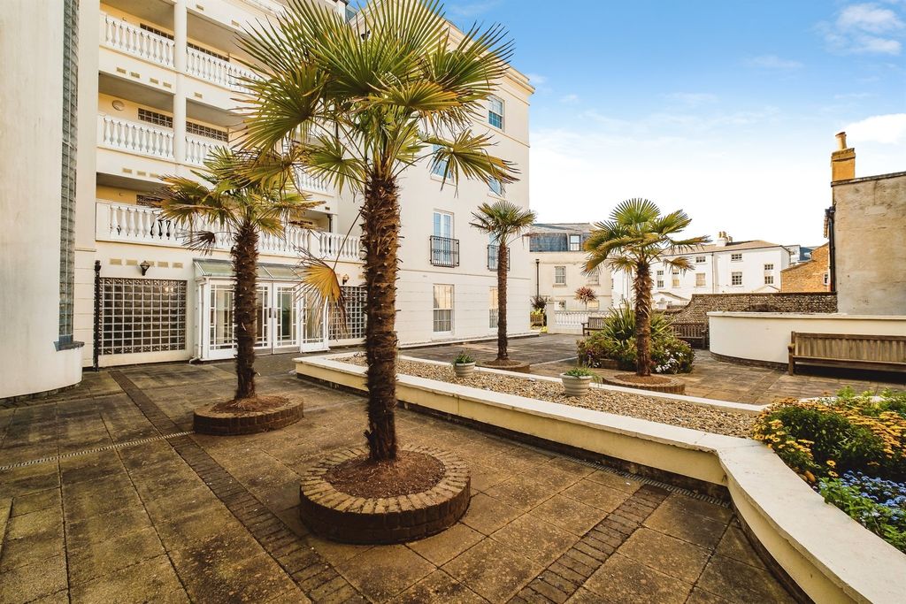 Additional image 22 of 2 bed flat for saleMarine Parade, Worthing BN11