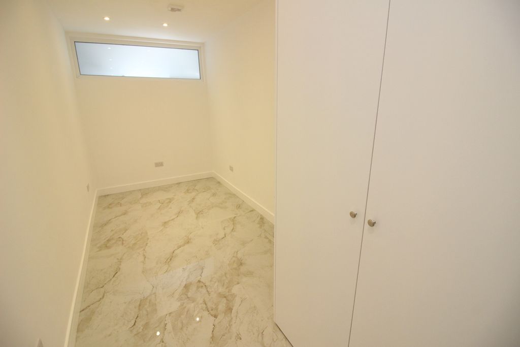 Additional image 5 of 4 bed detached bungalow for saleDonnington Road, Worcester Park KT4
