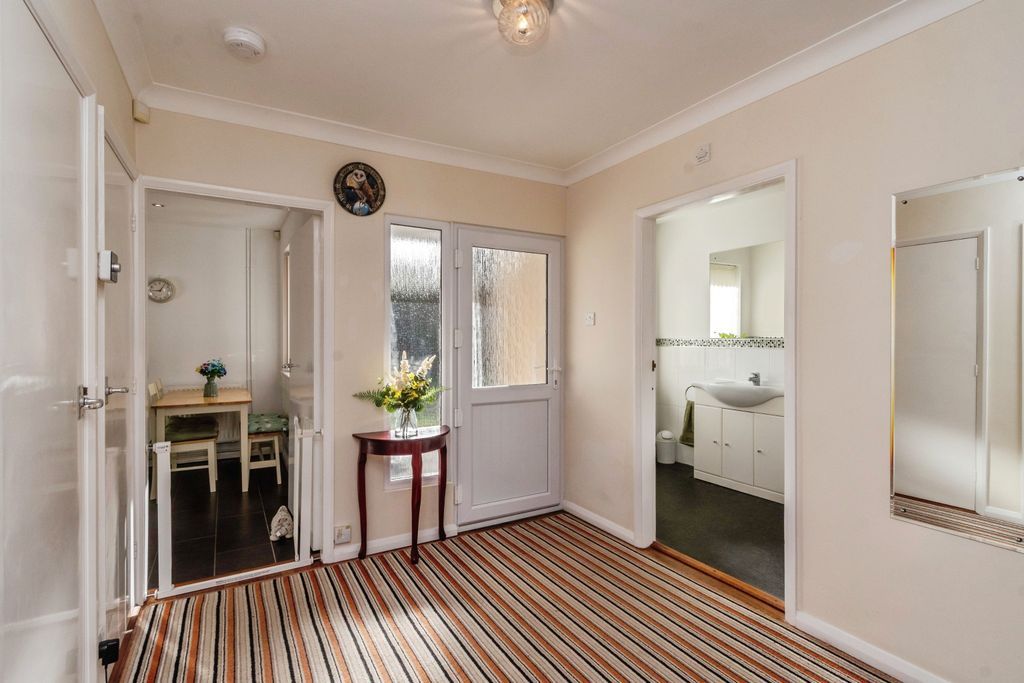 Additional image 14 of 2 bed detached bungalow for saleKeepers Lane, Wolverhampton WV6