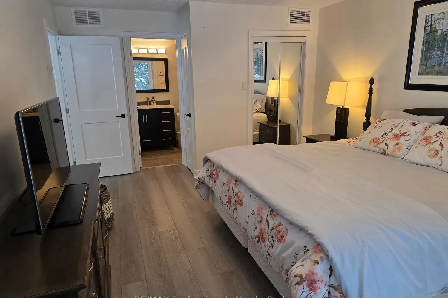 32 Deerhurst Greens Drive 105 photo 4