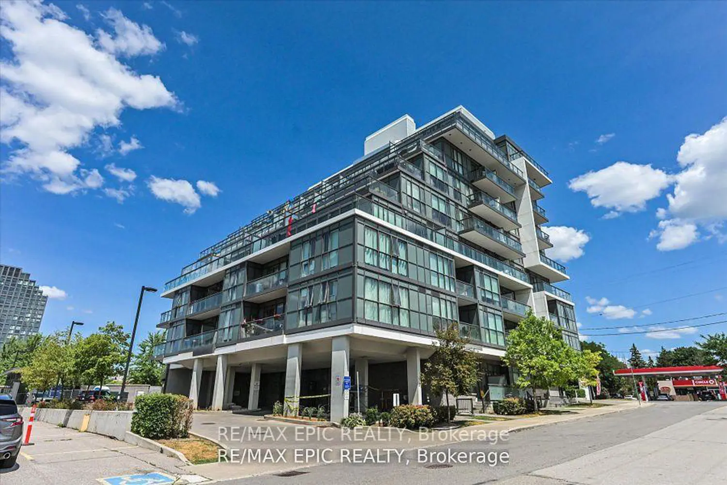 16 Mcadam Avenue 204 photo 3