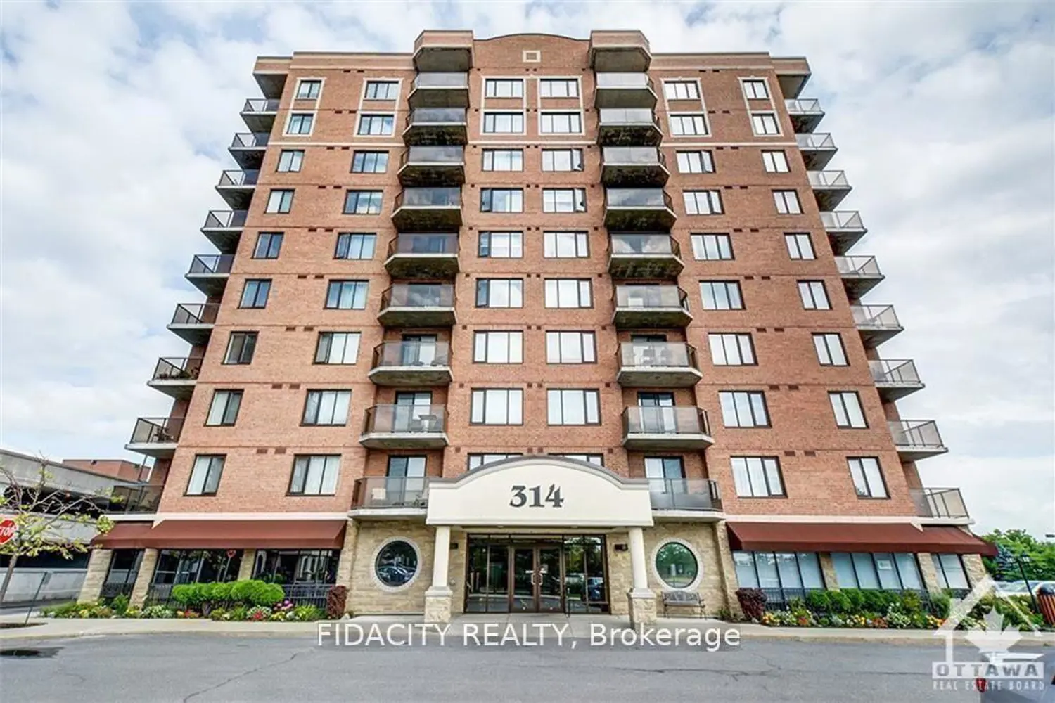 314 Central Park Drive 907