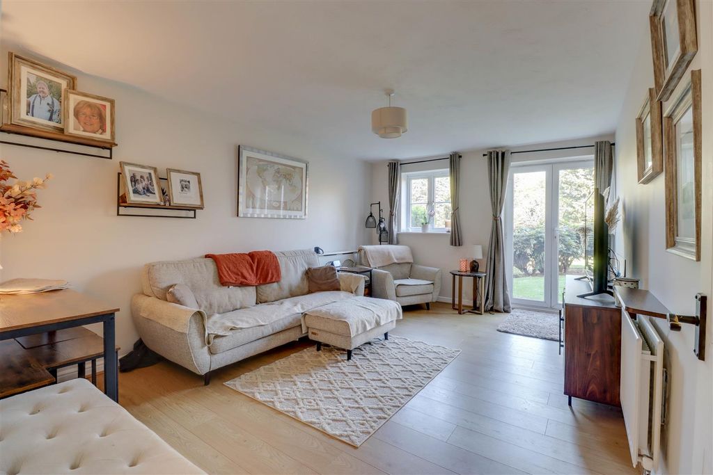 Additional image 4 of 2 bed flat for saleBrowning Drive, Wickford SS12
