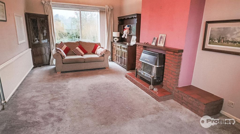 Additional image 2 of 3 bed semi-detached house for saleOakdale Road, Earl Shilton, Leicester LE9