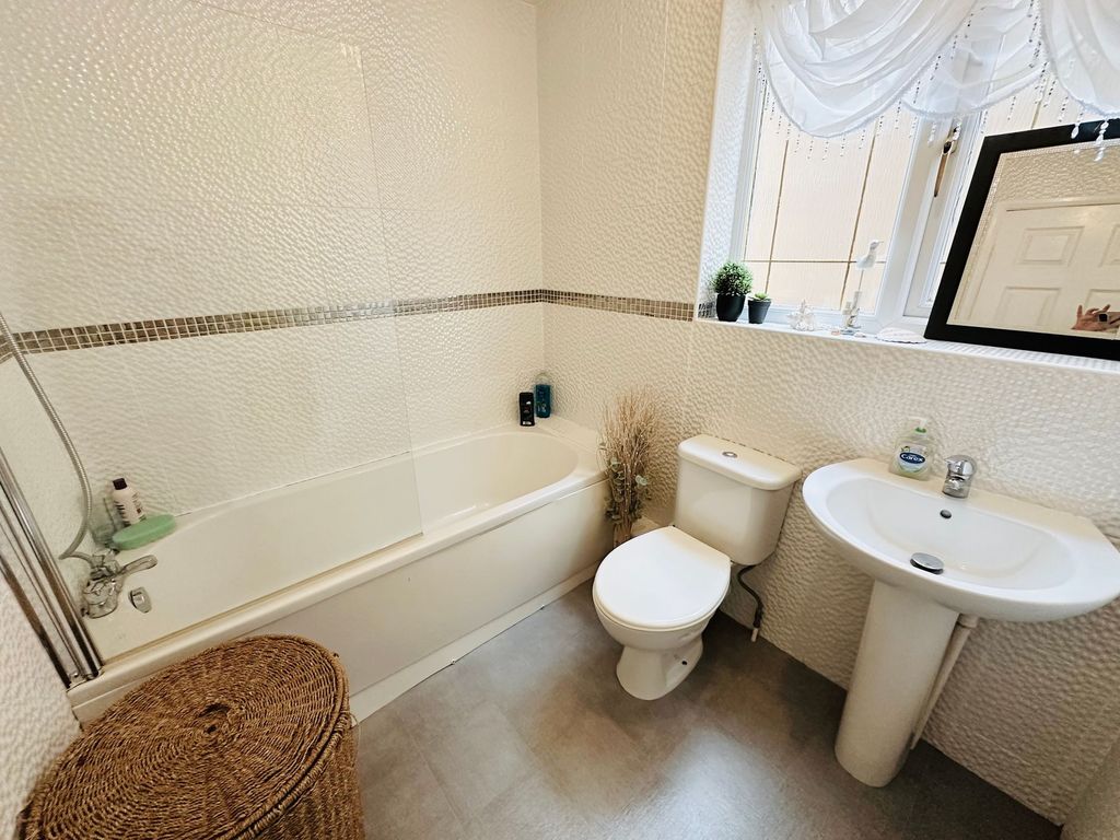 Additional image 21 of 4 bed detached house for saleBurnham Drive, Whetstone LE8
