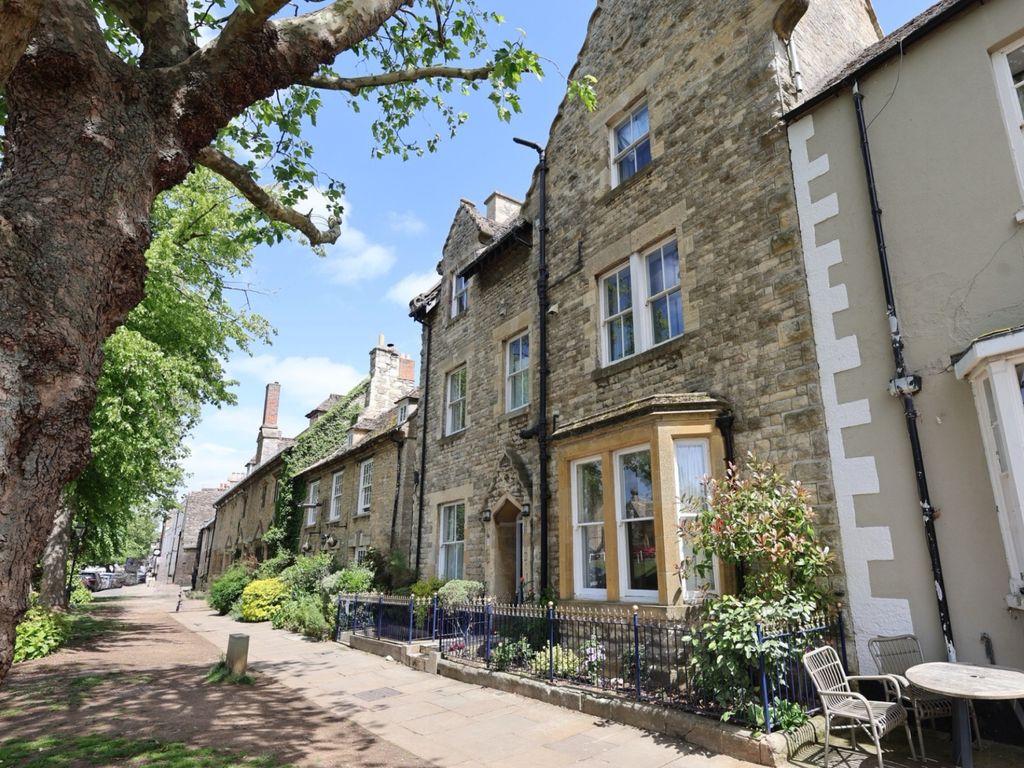 Additional image 22 of 4 bed terraced house for saleChurch Green, Witney OX28