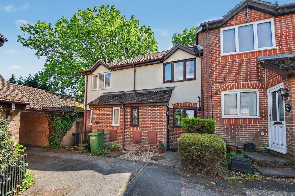 2 bed terraced house for saleWaldon Gardens, West End SO18