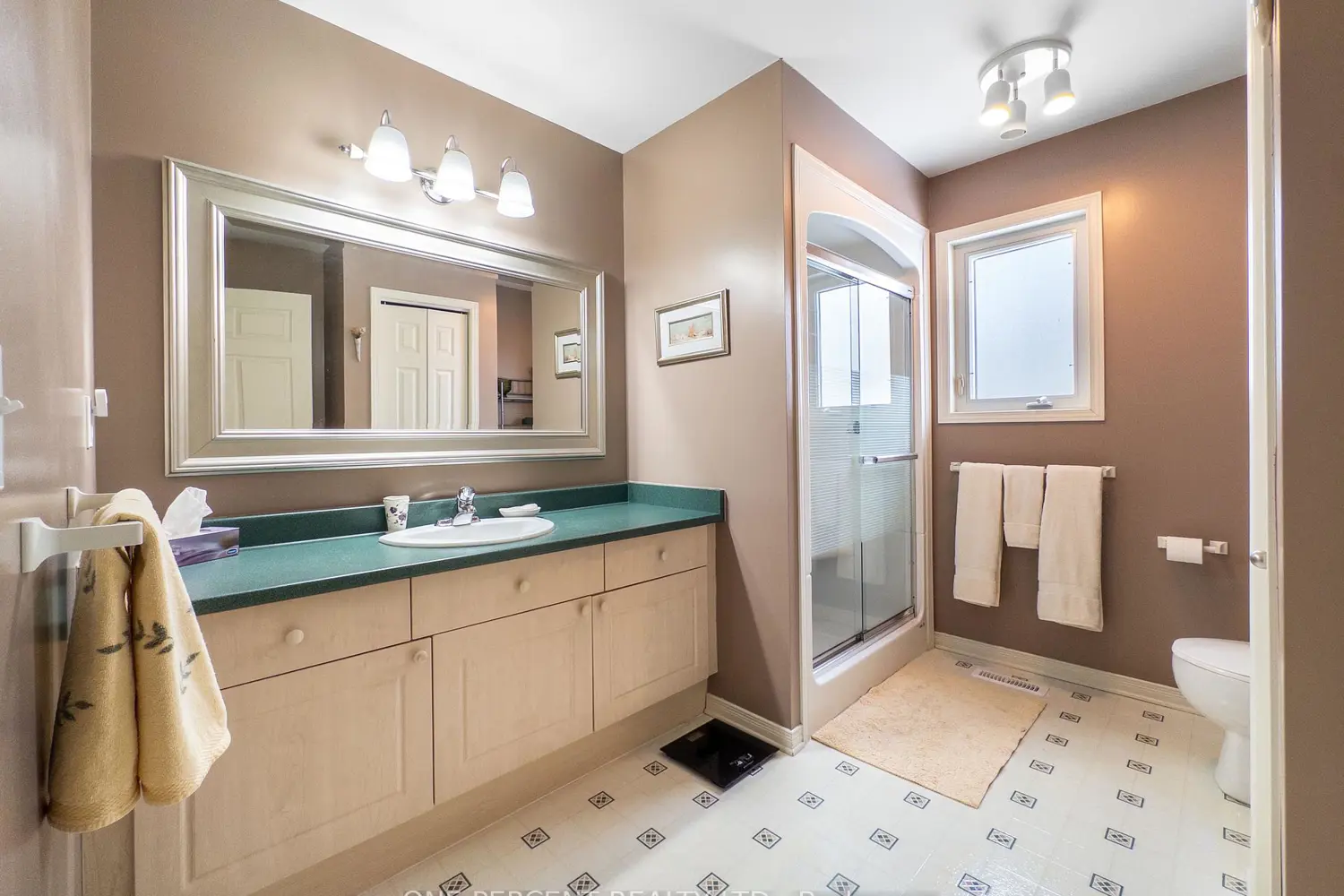 Additional image 11 of 14 Elmdale Drive