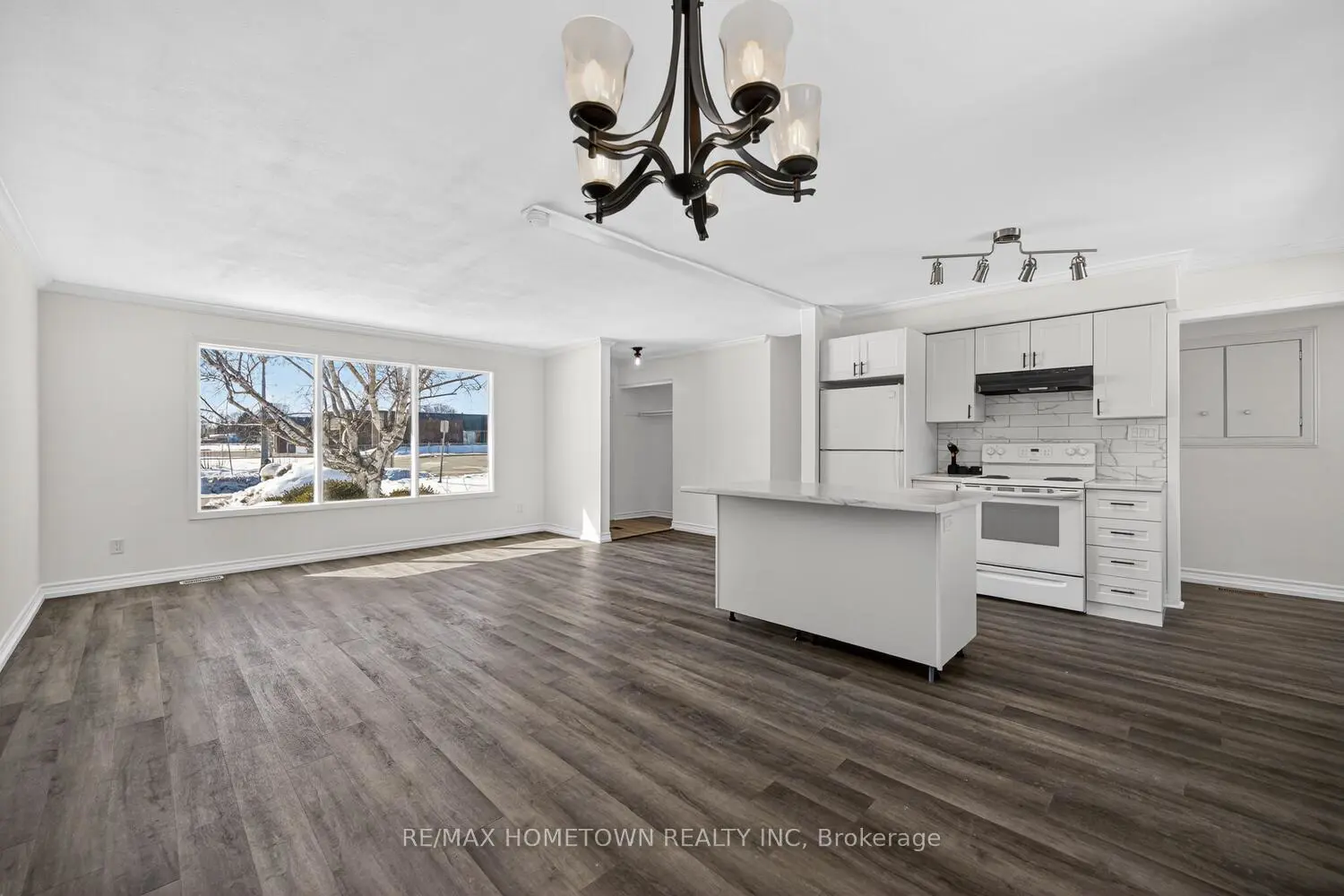Additional image 3 of 31 Vanier Drive