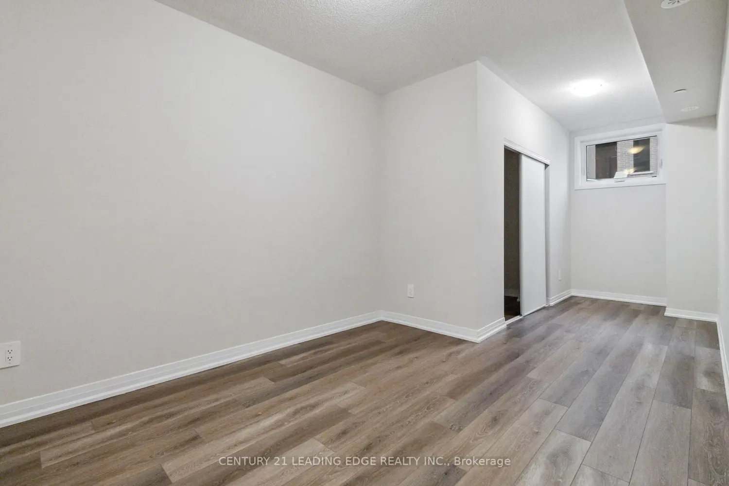 Additional image 14 of 1569 Rose Way 128