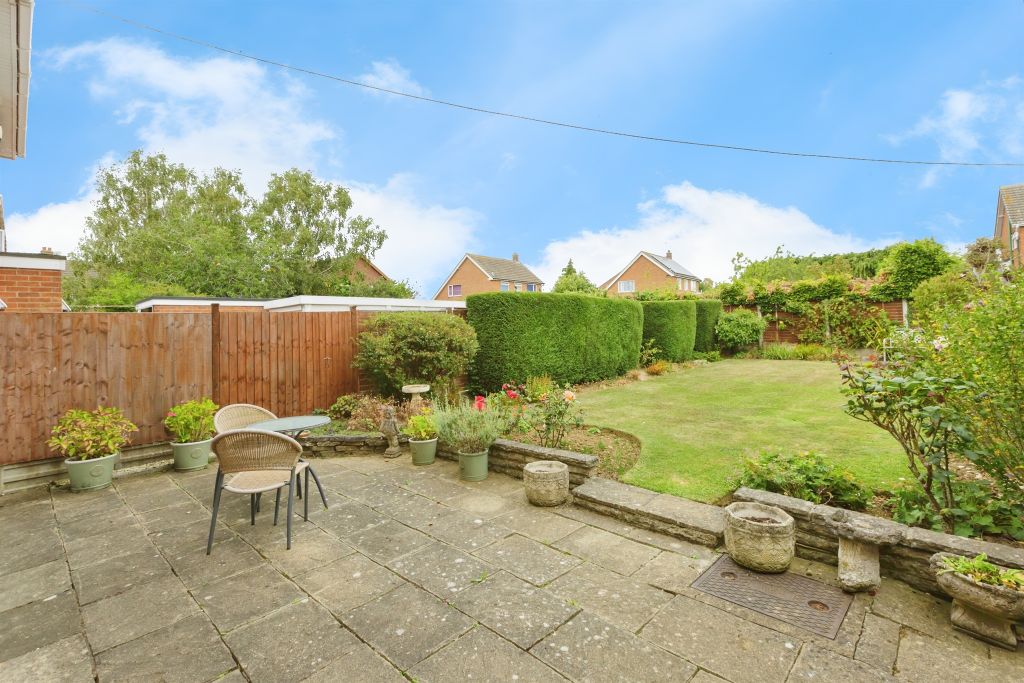 Additional image 15 of 3 bed semi-detached house for saleKew Drive, Oadby, Leicester LE2