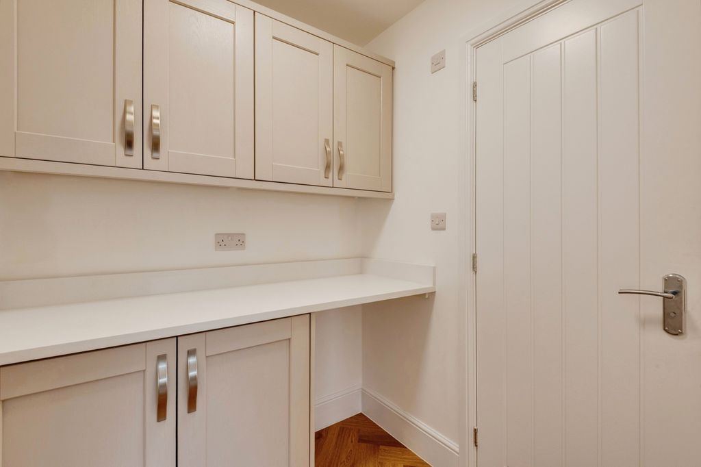 Additional image 10 of 5 bed detached house for saleVictoria Place, Bevan Way, Widnes, Cheshire WA8