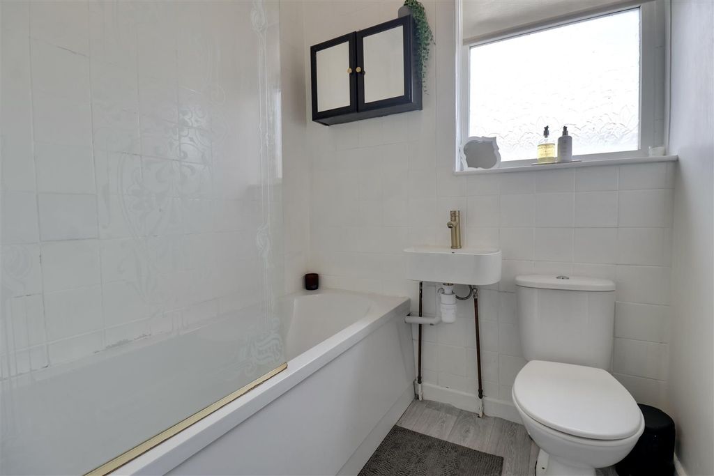 Additional image 8 of 3 bed property for saleDover Road, Portsmouth PO3