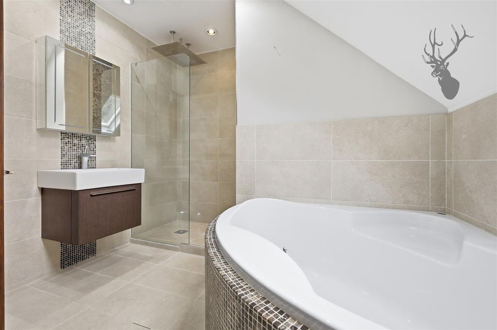 Additional image 24 of 4 bed detached house for saleThe Glade, Woodford Green IG8