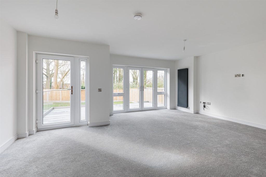 Additional image 12 of 5 bed detached house for saleSidmouth Avenue, Newcastle Under Lyme ST5