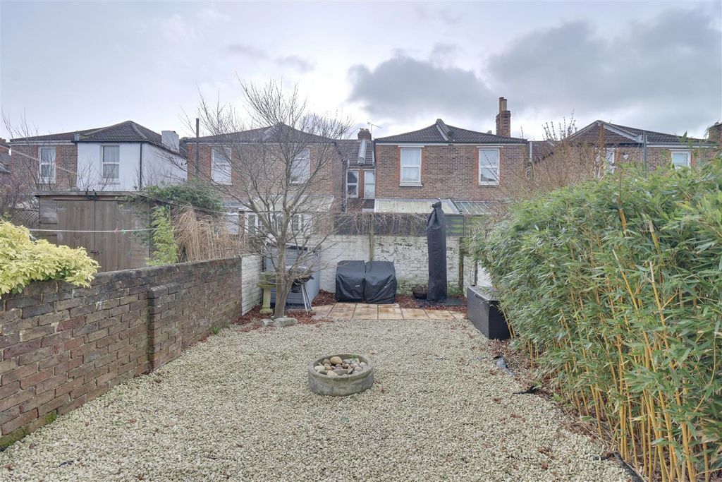 Additional image 14 of 3 bed terraced house for saleEmpshott Road, Southsea PO4