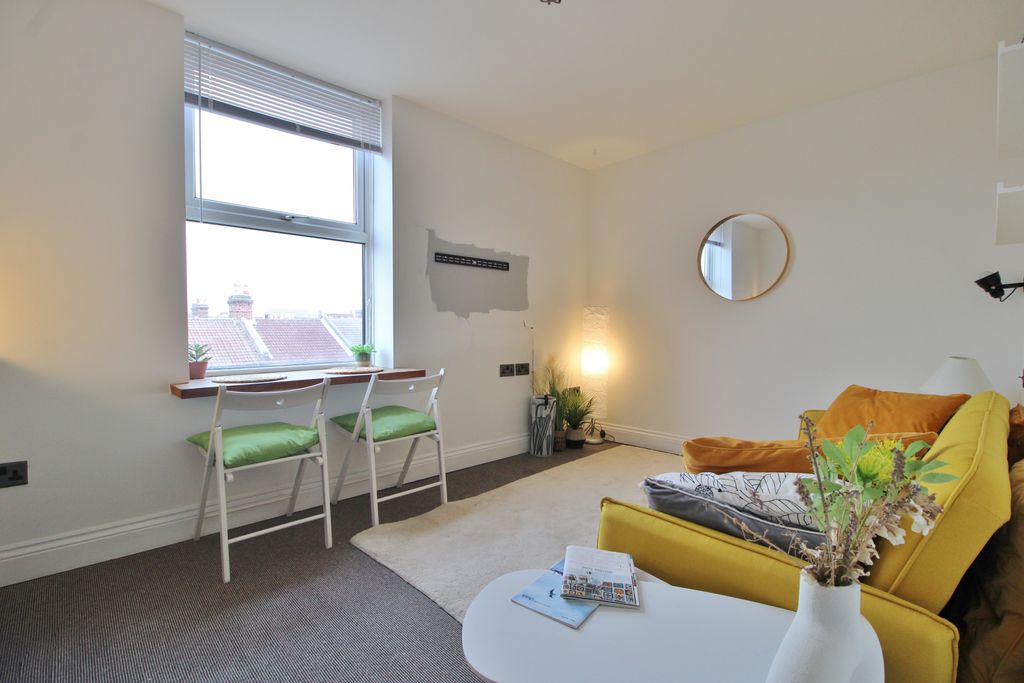 Additional image 2 of 1 bed flat for saleSouth Parade, Southsea PO5